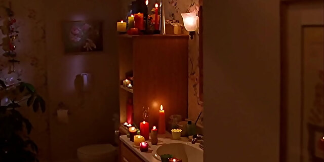 blonde,nude,shower,spanish