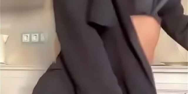 busty,busty milf,milf,stockings