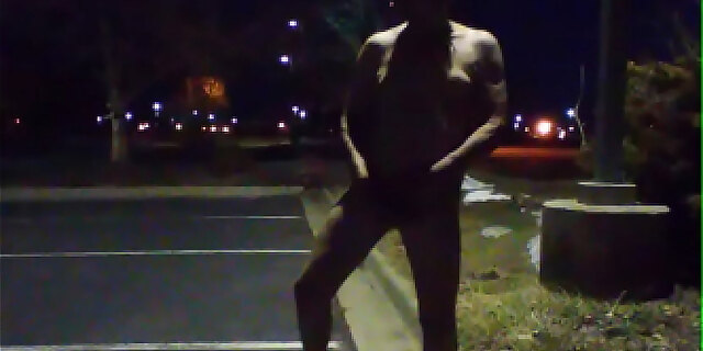 amateur,exhibitionist,public,solo