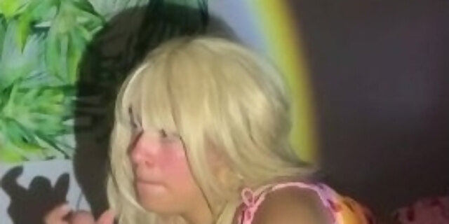 amateur,blonde,blowjob,college,handjob,old,pov