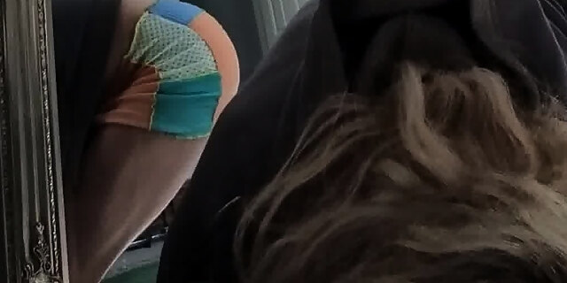 amateur,blonde,blonde milf,foot fetish,softcore,solo,webcam