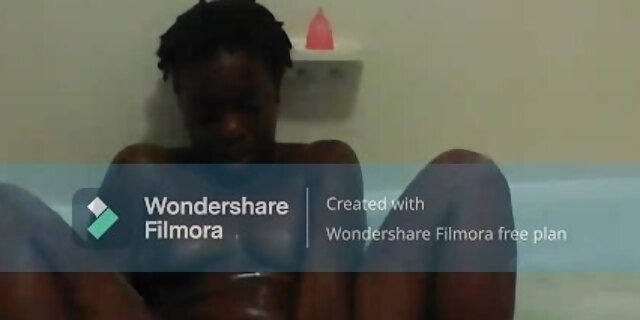 amateur,dildo,ebony,masturbation,petite,pussy,small tits,solo,toys,vibrator,wet pussy