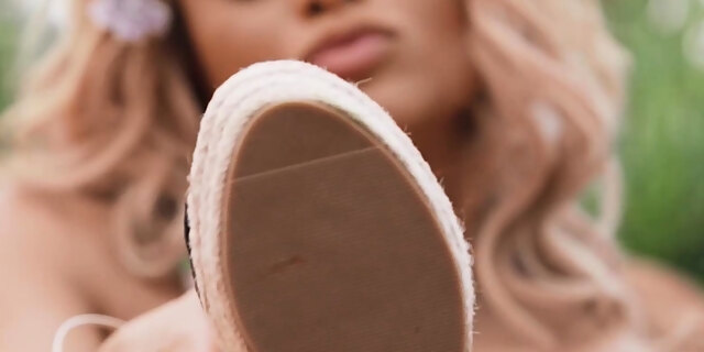 anal,blonde,hd,outdoor,solo,teen