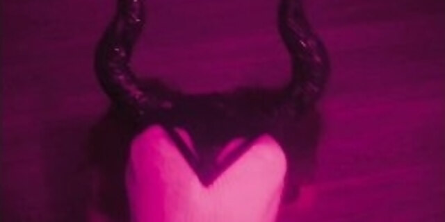 amateur,babes,big ass,blonde,cosplay,handjob,latina,small tits,teen