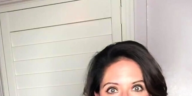 amateur,brunette,masturbation,solo,striptease,teen,webcam