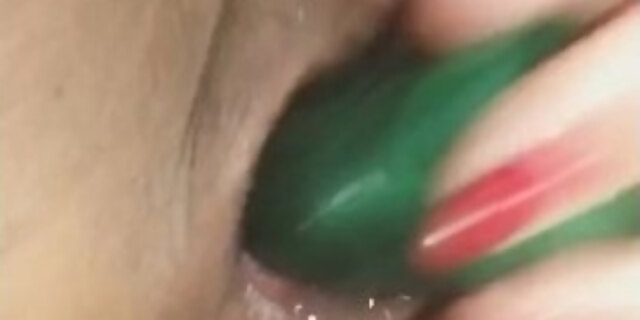 amateur,dildo,female orgasm,masturbation,mature,milf,orgasm,solo,squirt,squirting,wet pussy