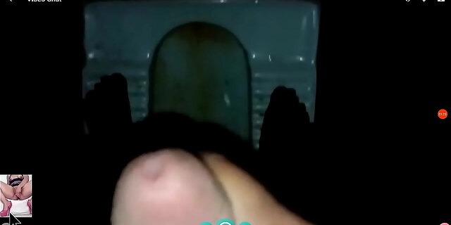 amateur,cumshot,huge dildo,milf,webcam