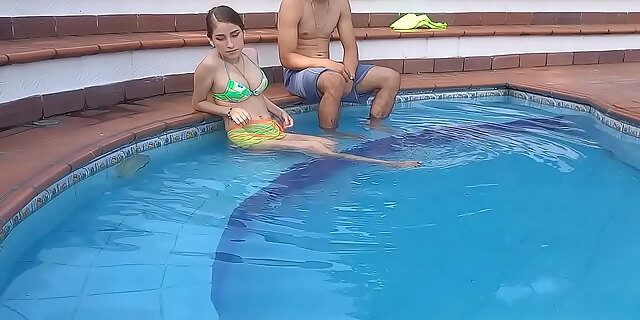 amateur,blowjob,colombian,cum,cumshot,doggystyle,hardcore,homemade,innocent,latina,molten,oral,outdoor,pool,public