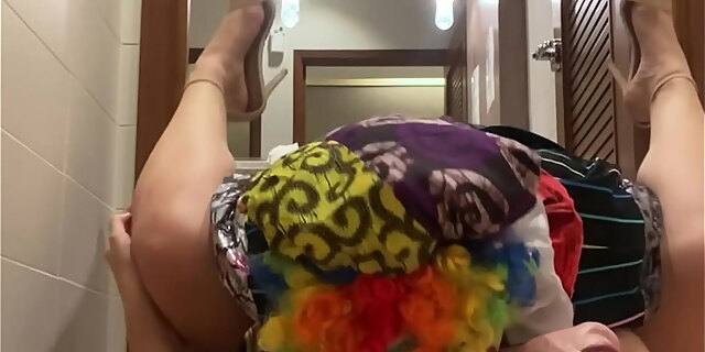 bathroom,bbc,big ass,big cock,big tits,black,blonde,blowjob,cosplay,cougar,exotic,milf,public,slut