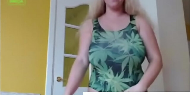 boobs,webcam,webcams