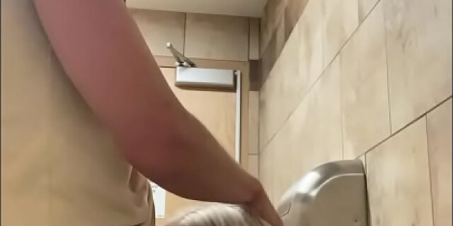 amateur,college,creampie,orgasm,pussy,teen