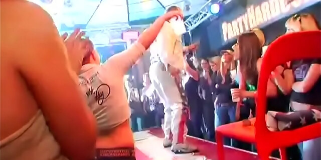 amateur,blowjob,group,hardcore,party