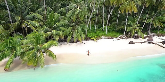 asian,beach,squirt,squirting