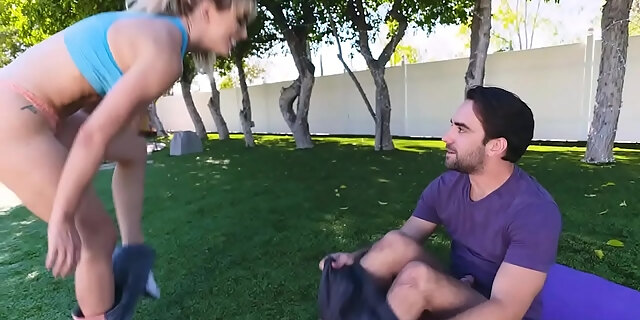 big tits,blonde,blowjob,boobs,cougar,fitness,milf,mom,outdoor,stepmom