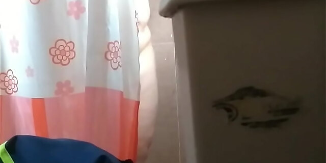 bathroom,blonde,mexican,spy,voyeur