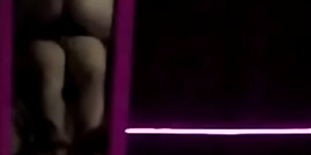 couple,hotel,lesbian