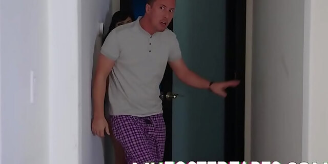 bedroom,big tits,blowjob,brunette,cowgirl,curvy,doggystyle,jeans,lingerie,milf,story