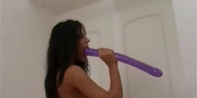 amateur,babes,blonde,brunette,cougar,glamour,masturbation,milf,redhead,solo,toys